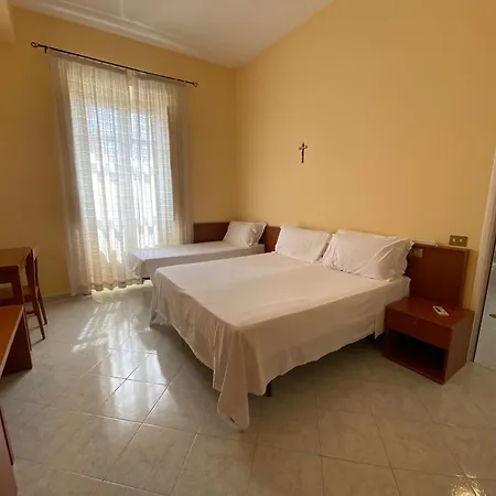 Casa Per Ferie Suore Salesiane Dei Sacri Cuori *