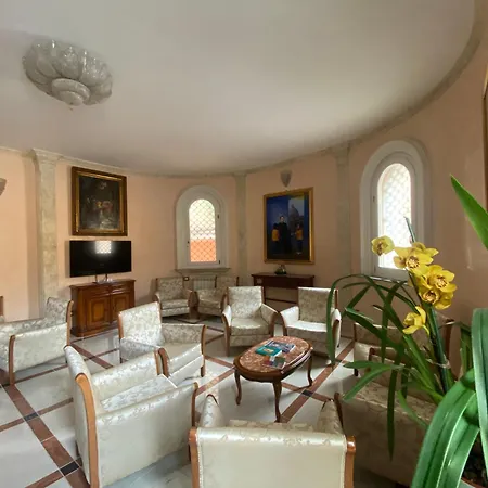 Casa Per Ferie Suore Salesiane Dei Sacri Cuori Bed & Breakfast *